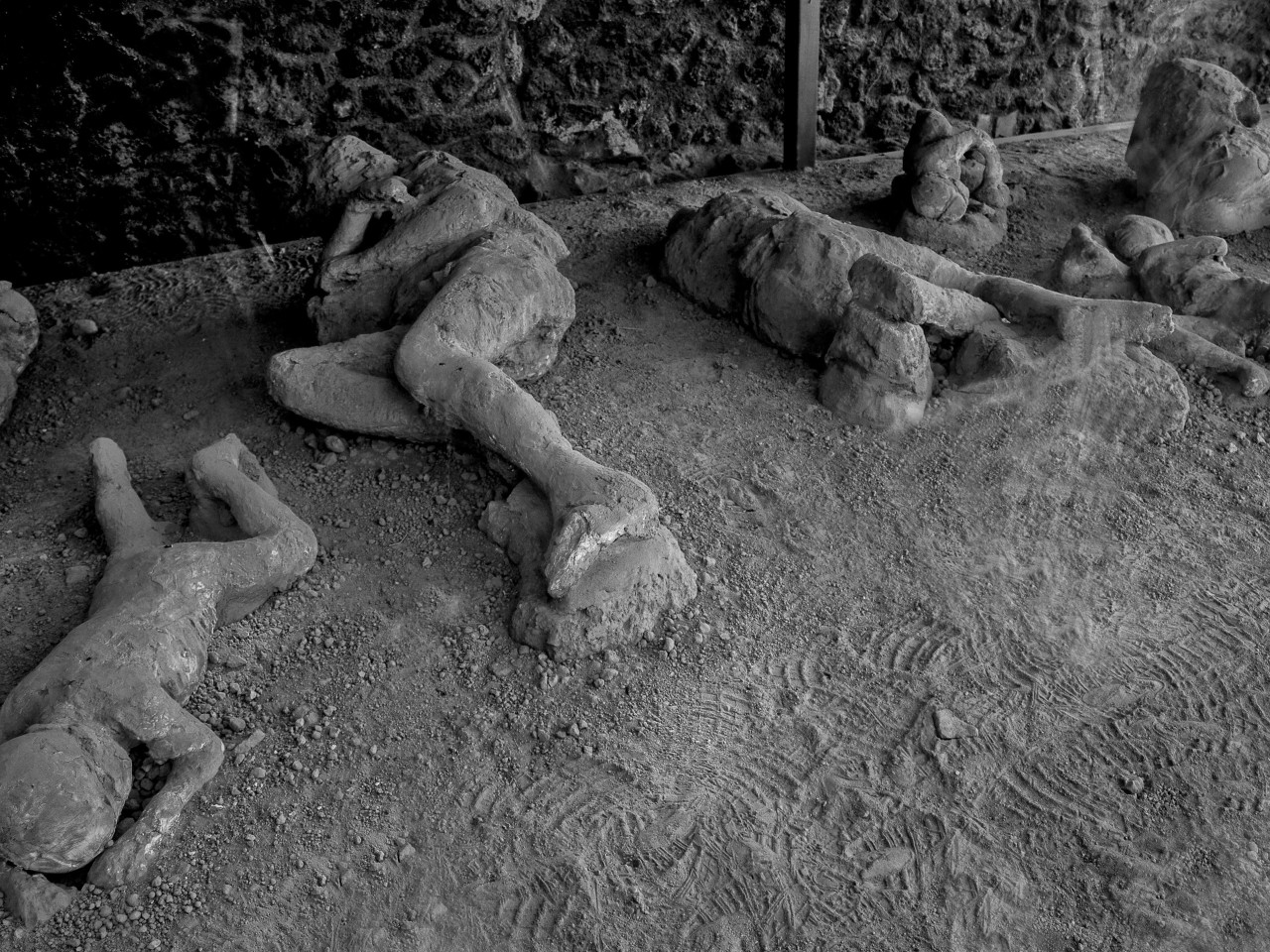 Plaster casts of eruption victims