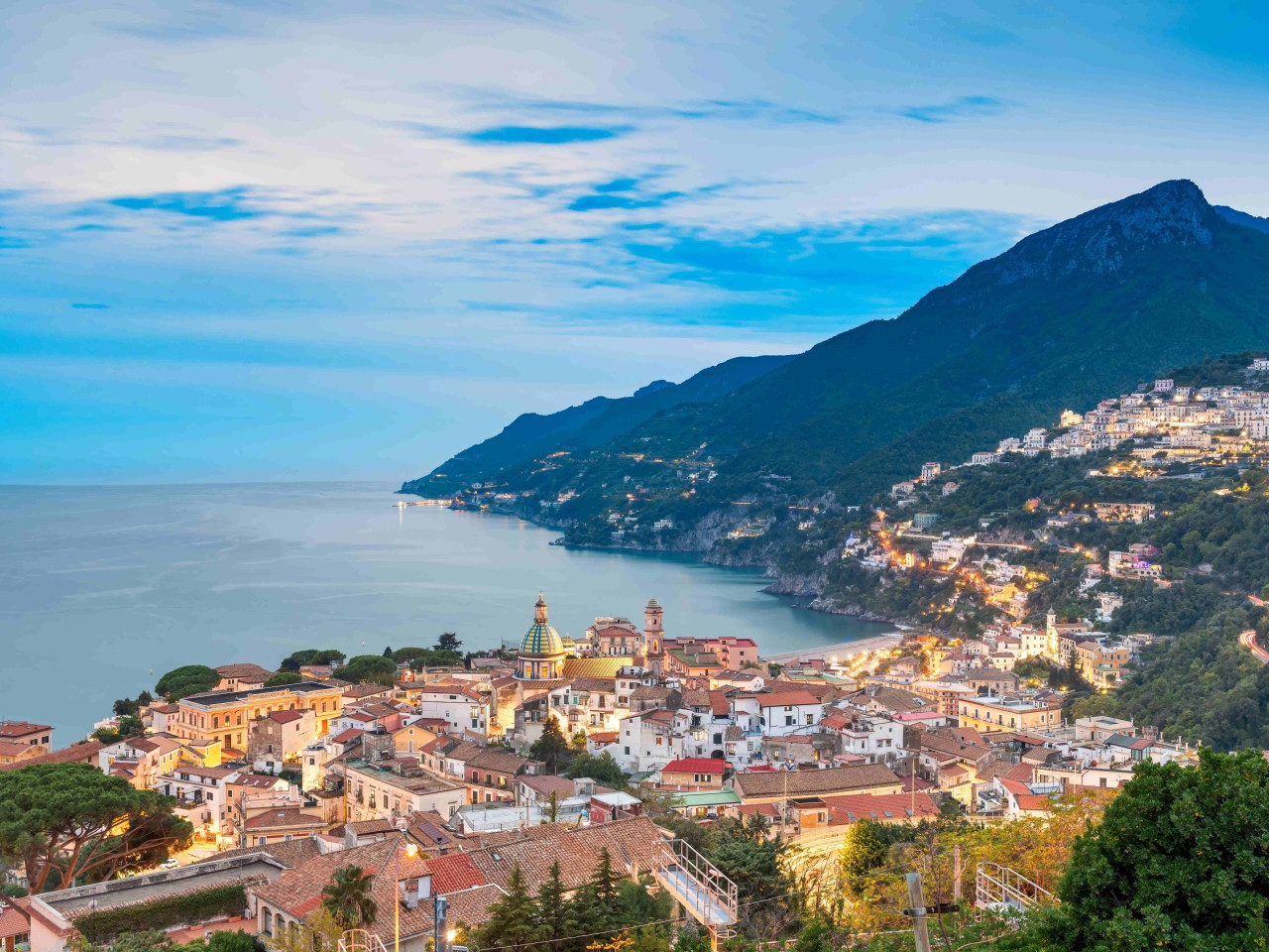 Vietri sul Mare al tramonto, capitale italiana della ceramica
