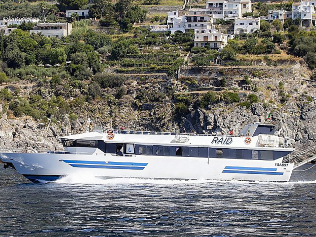 La motonave veloce della flotta Coast Lines